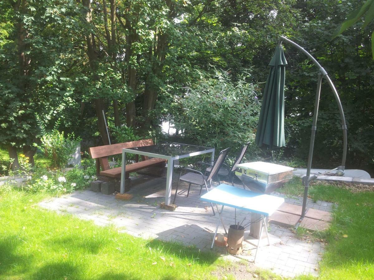 Fewo 1 Waren Mueritz - Haus Buchen Am Tiefwarensee - 1 Zi Kültér fotó
